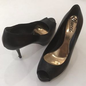 Gucci Heels Size 8.5